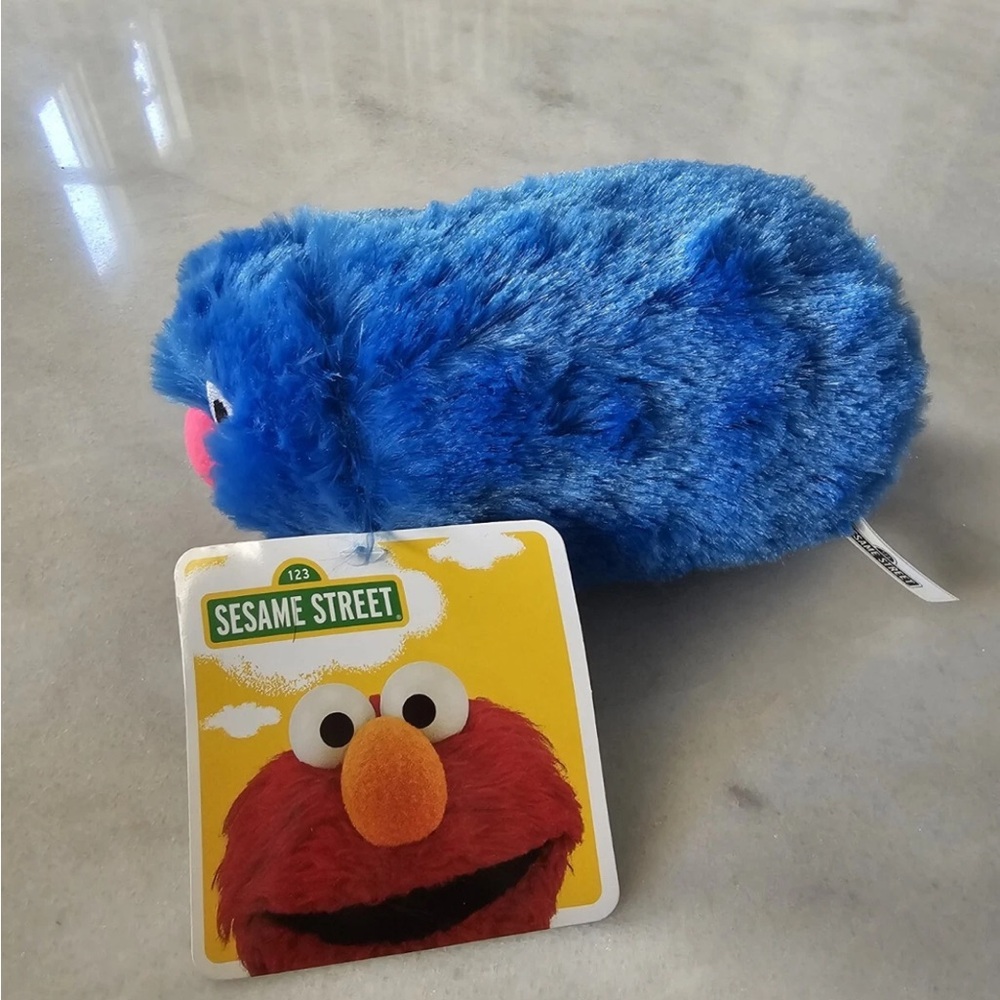 Sesame Street Grover Plush Toy Factory 7” Stackable Stuffed Animal - Picture 2 of 4